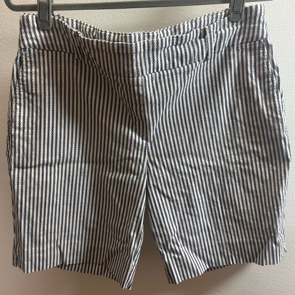 Hilary Radley Blue And White Stripe Stretch Shorts XL